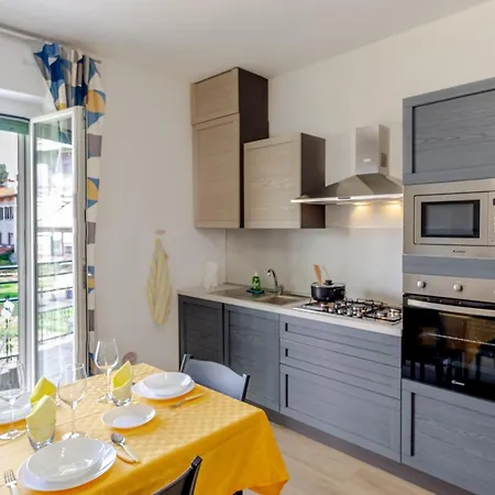 Lägenhet Residenza La Ruota Tulipano Arona
